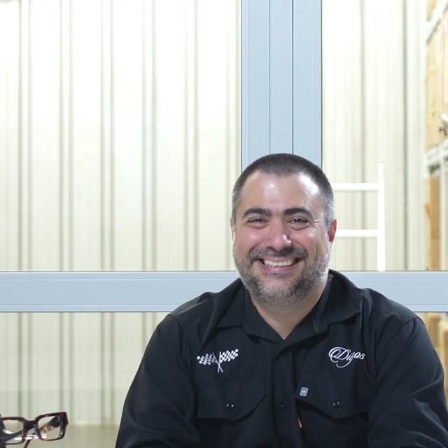 DESDE EL DÍA UNO

José nos acompaña desde el primer paso de este proyecto. Fue una pieza fundamental en la construcción y el desarrollo de nuestra planta industrial, aportando conocimiento, compromiso y una búsqueda constante de la excelencia.

Graci
