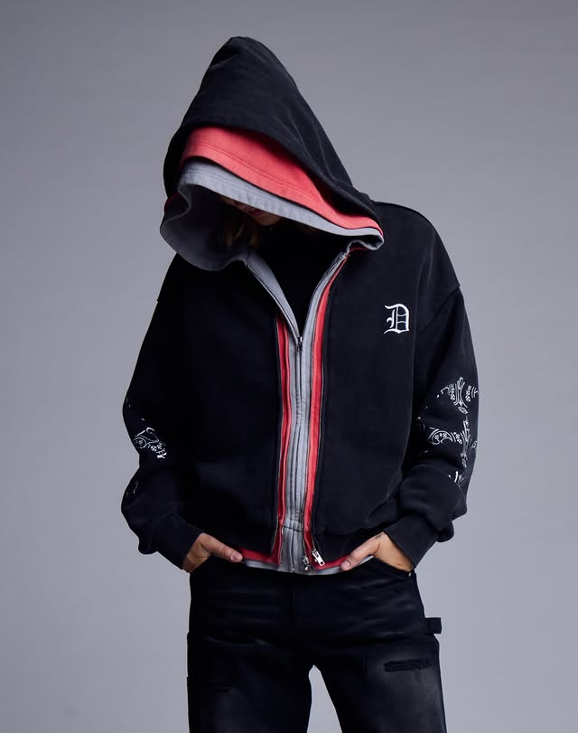 Rebel Hoodie. Built to Last. 

Prendas diseñadas para durar, creadas para seguirte el ritmo en cualquier momento y lugar. 

www.dignosofficial.com